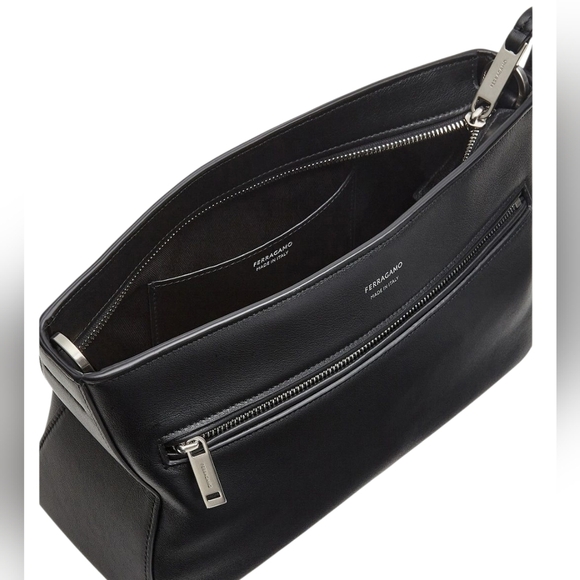 Ferragamo Star-shaped crossbody bag pouch - Picture 4 of 14